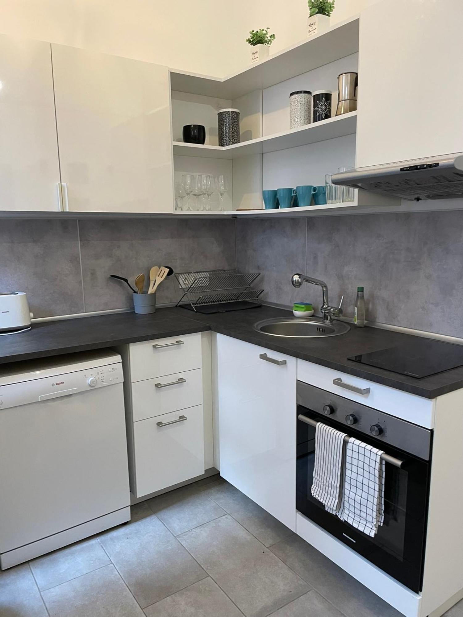 Soho Suites - Kazinczy Budapest Bagian luar foto